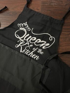 Queen of the Kitchen Black Apron